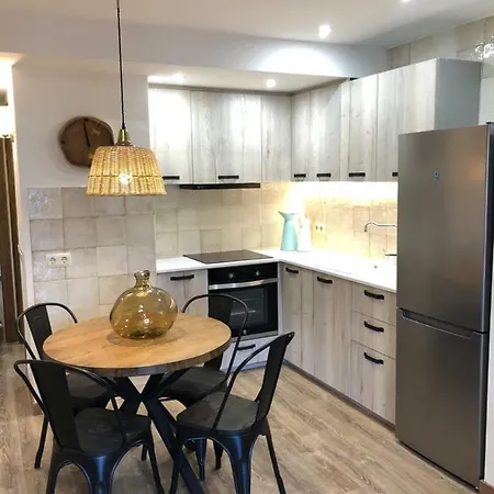 Apartmán Edifici Herois